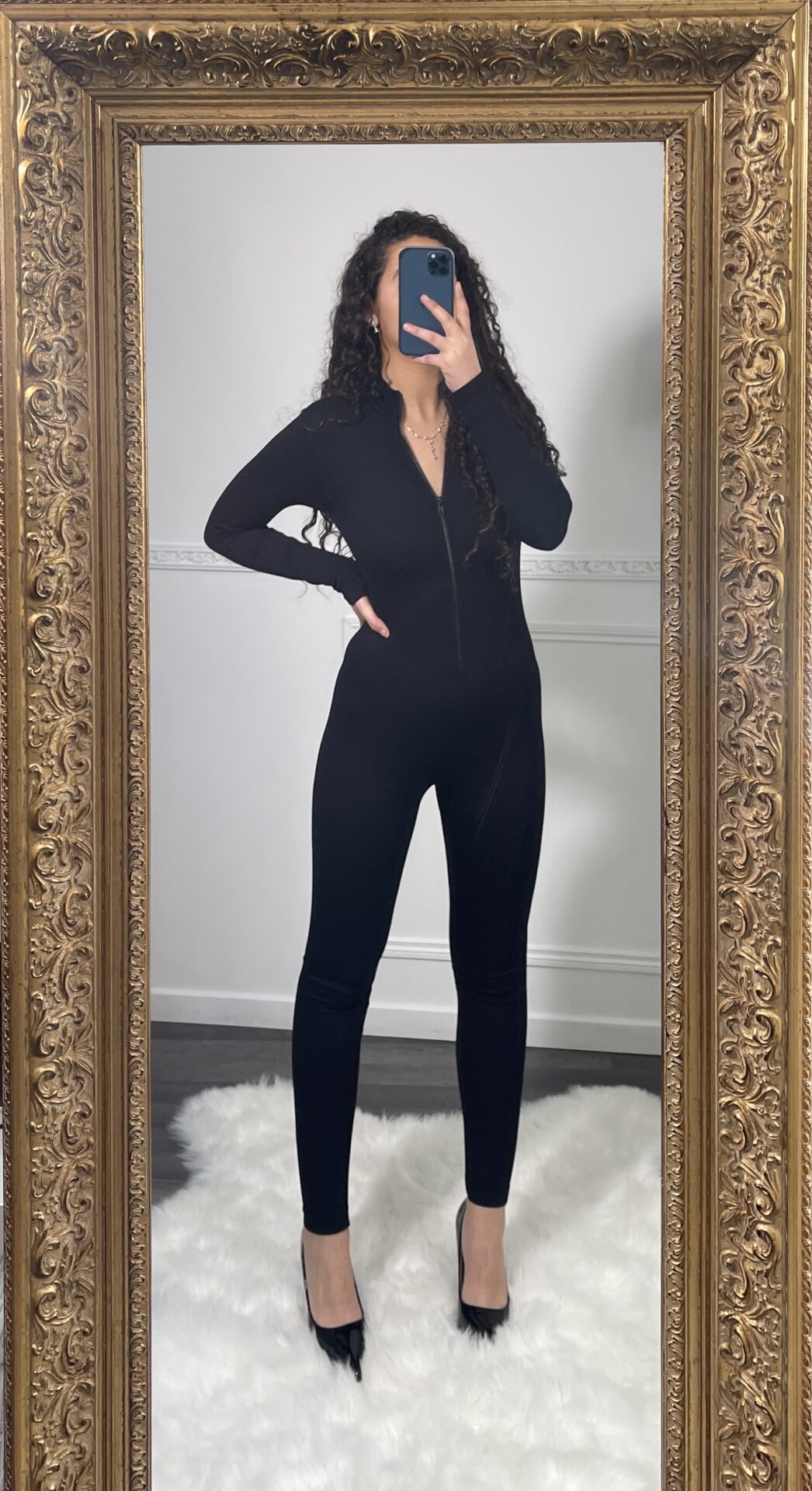 Combinaison moulante noire – Image 3